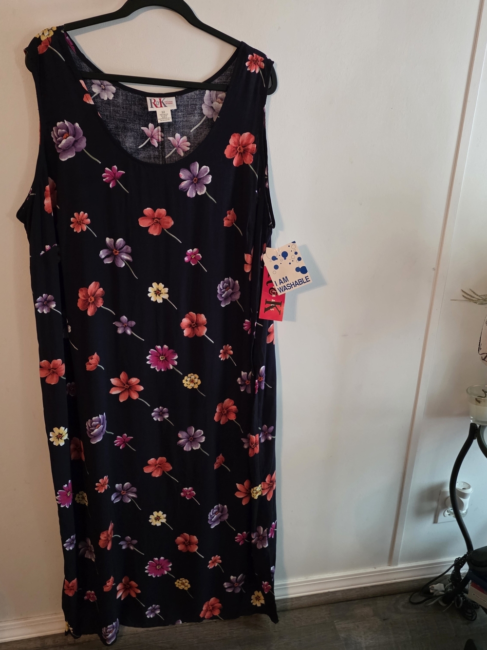 RK Essentials Black Floral Maxi Dress - Sleeveless Scoop Neck 100% Rayon Size 22
